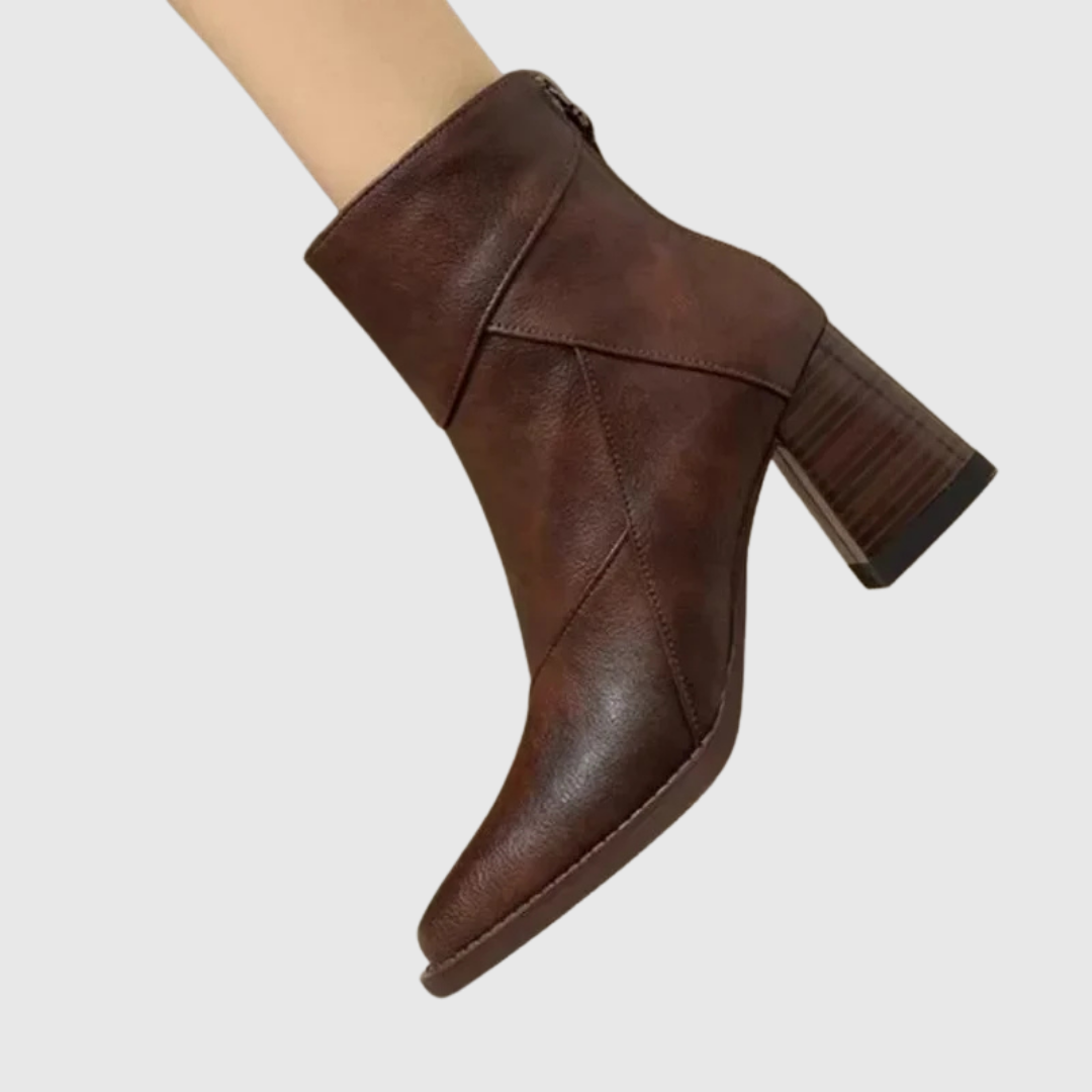 GOTH-INSPIRED CHELSEA ANKLE BOOTS