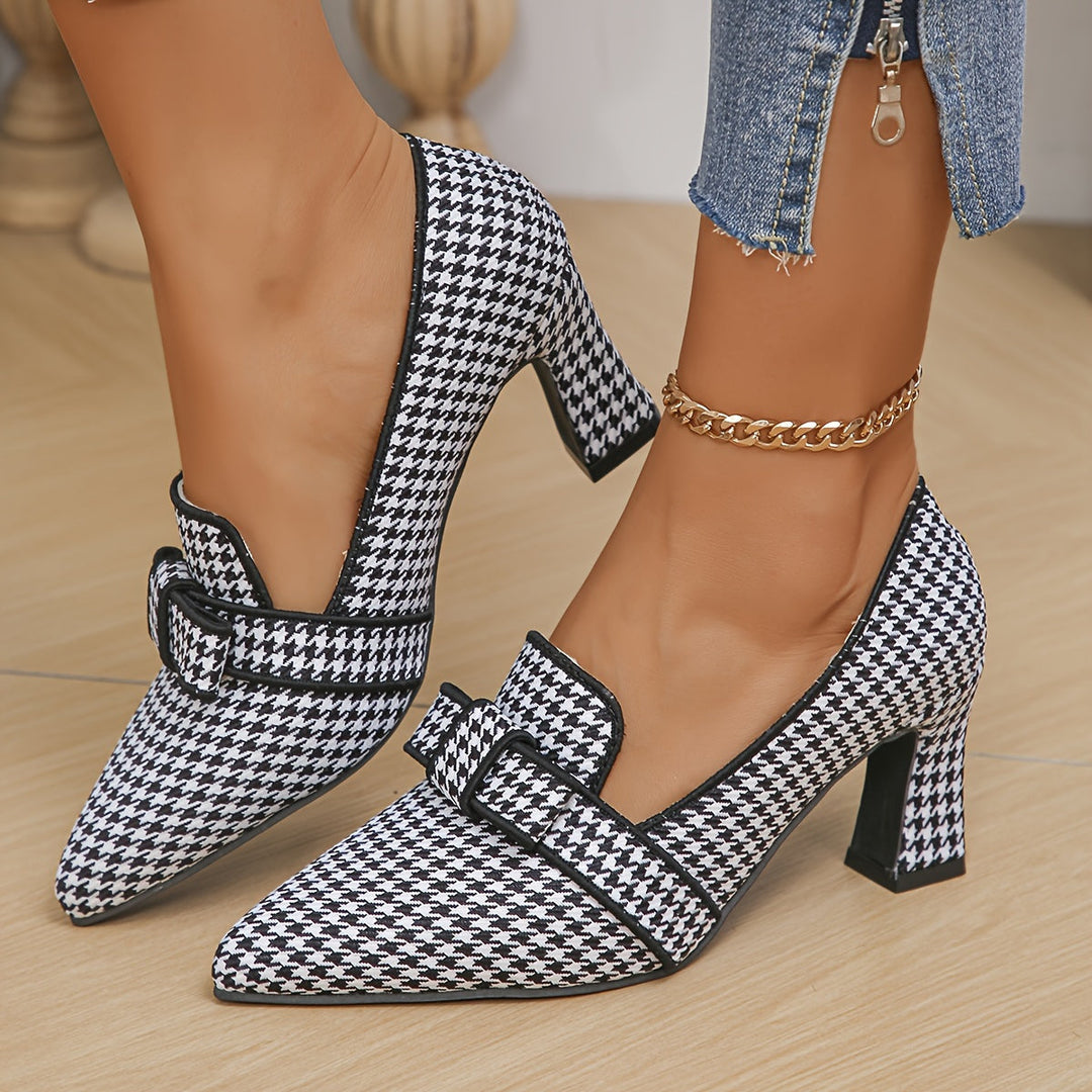 Leontine – Houndstooth Heeled Pumps