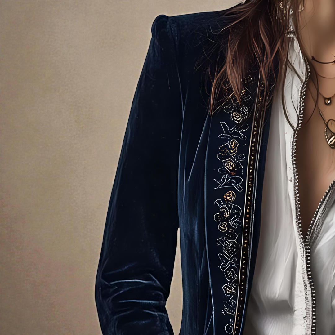 Matilda – Elegant Velvet Jacket
