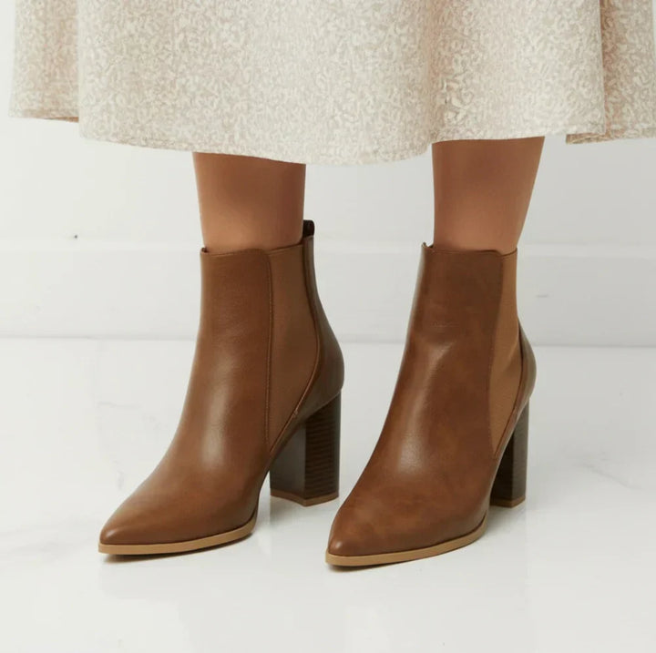CHELAIRA™ | CHELSEA BOOTS