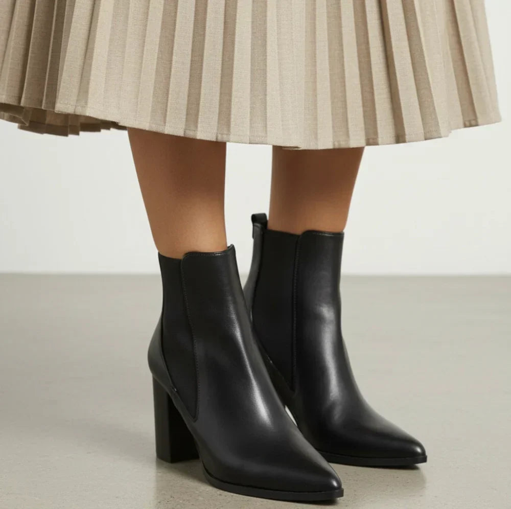 CHELAIRA™ | CHELSEA BOOTS